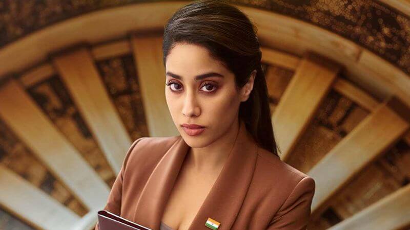 Ulajh Janhvi Kapoor Review