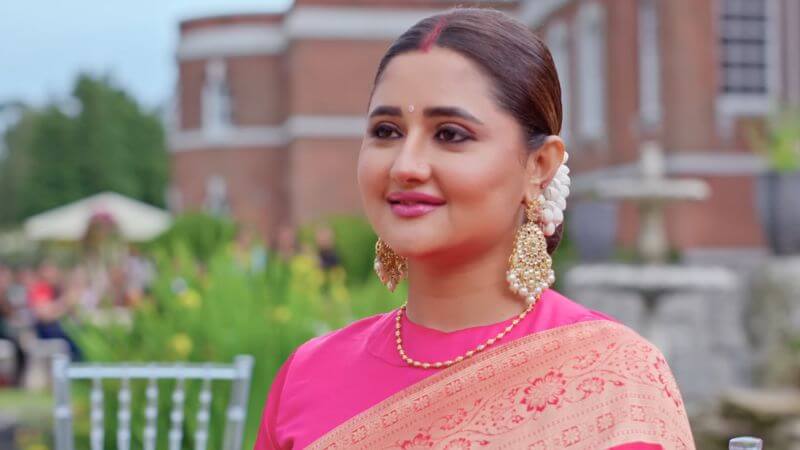 Mom Tane Nai Samjay Rashami Desai